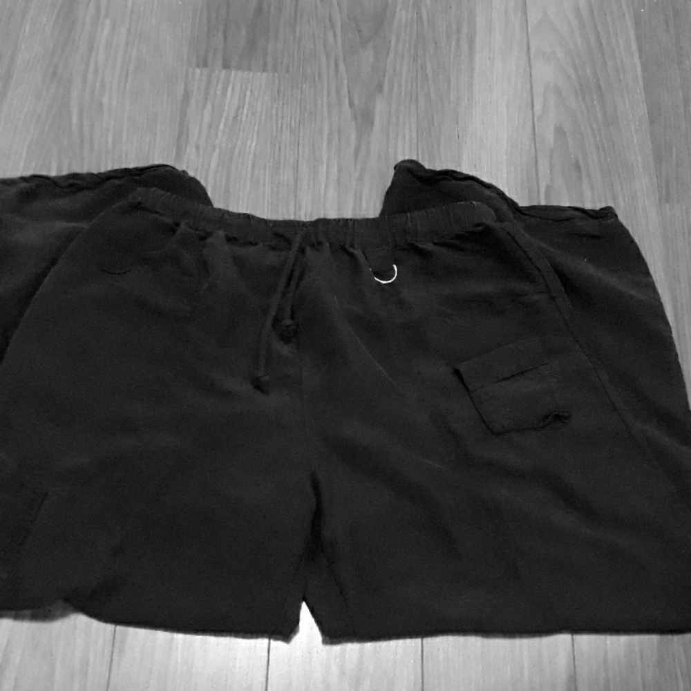 100% Silk Black Wide Leg Size M Pants